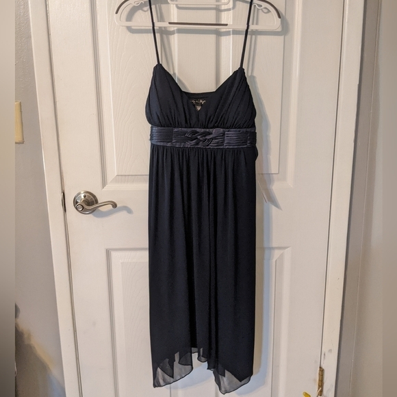 NWT‎ City Triangles Navy Blue Tie Waist Semi-Formal Homecoming Dress Size Large - Picture 2 of 10
